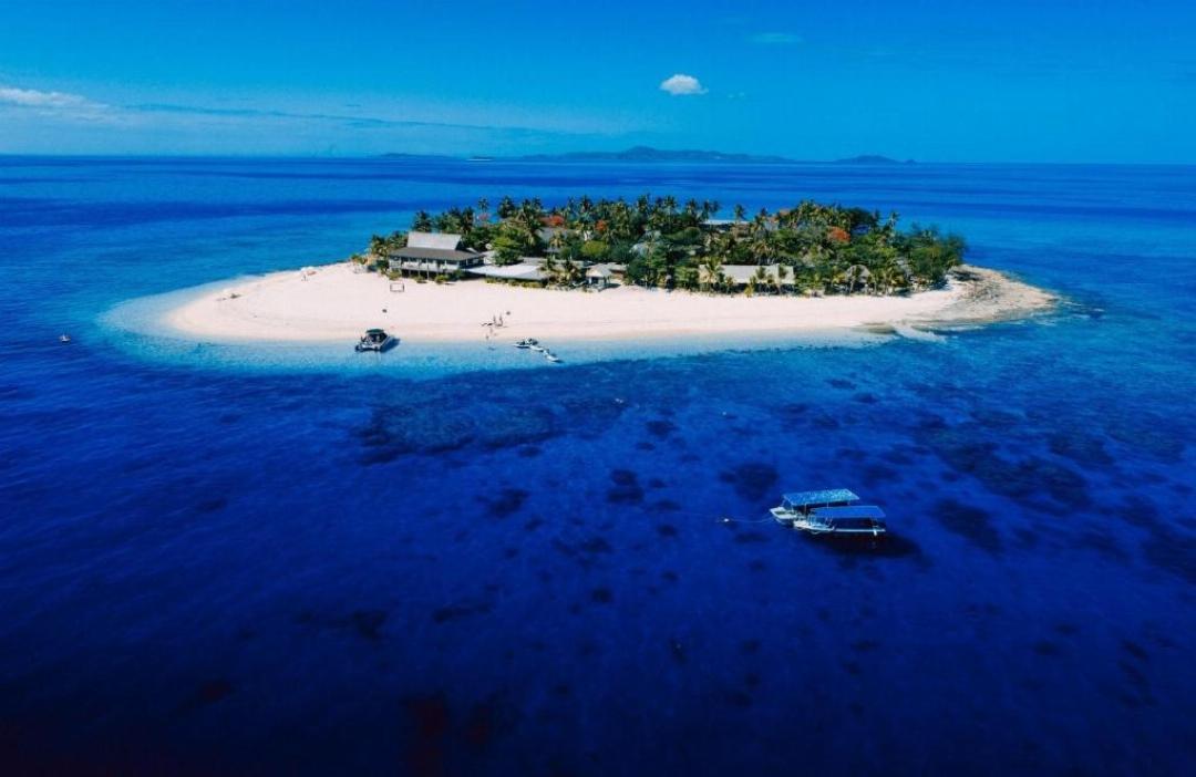 Beachcomber Island Resort 1035548 — 10