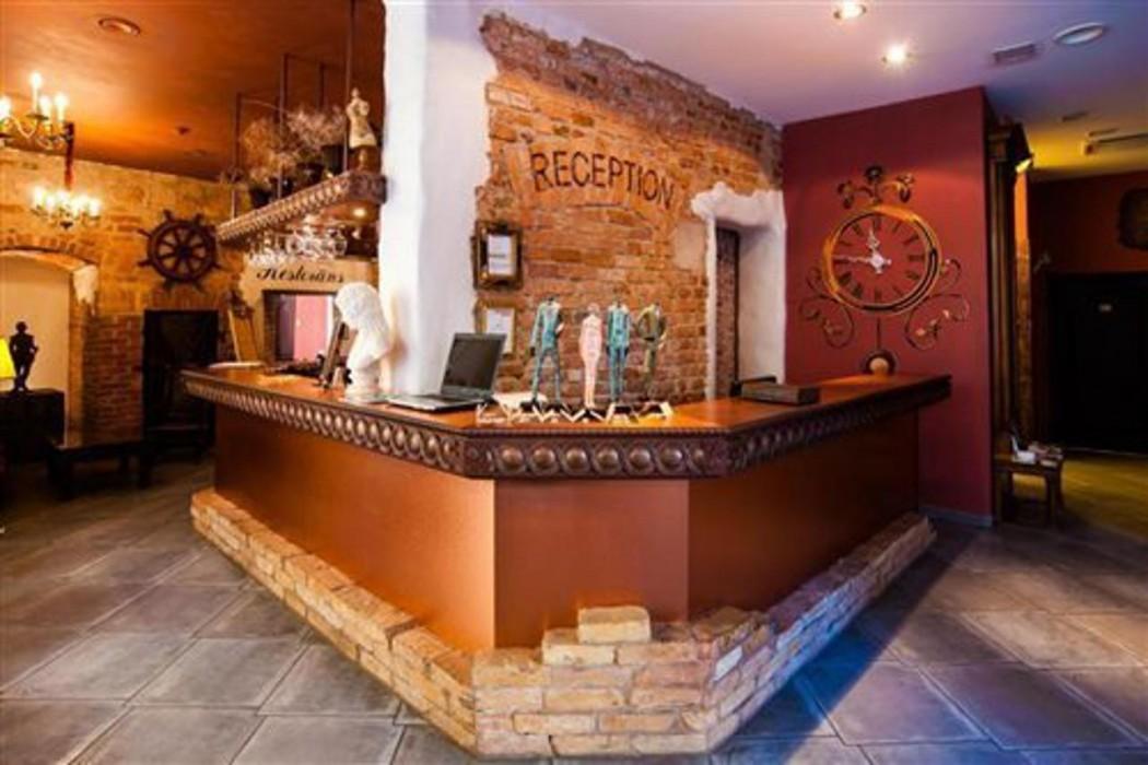 Justus Hotel 1058438 — 6