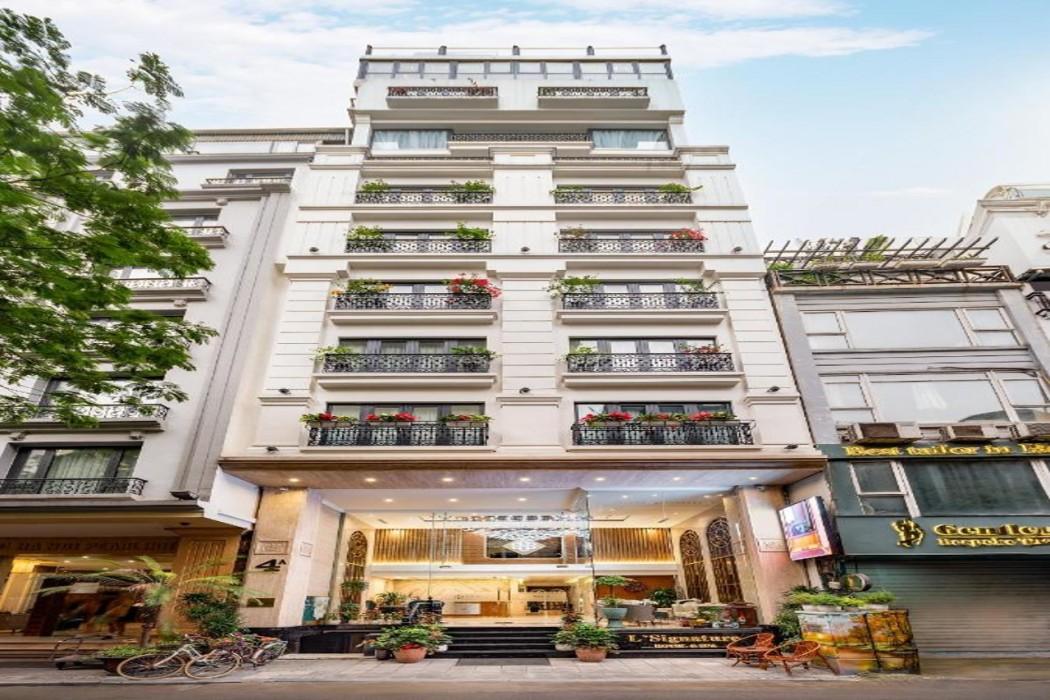 L'Signature Hotel & Spa — 1