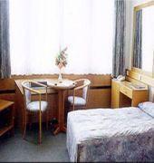 HOTEL BUDAPEST 11754 — 10