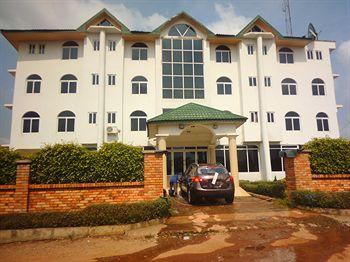 Wadoma Royale Hotel 1219498