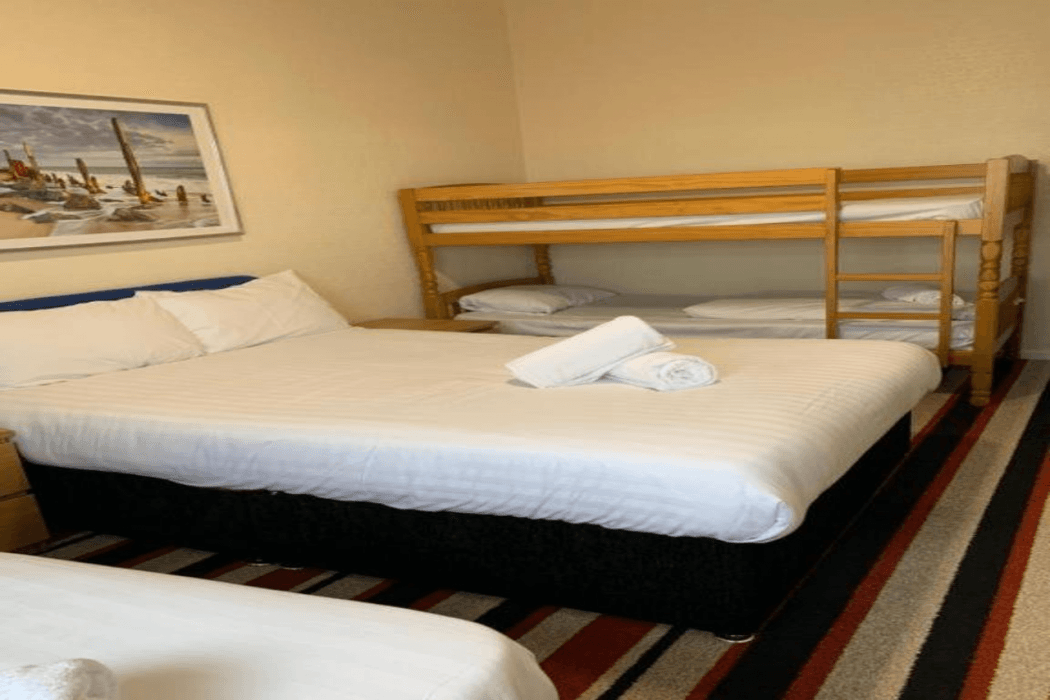 OYO Wave Crest Hotel — 9