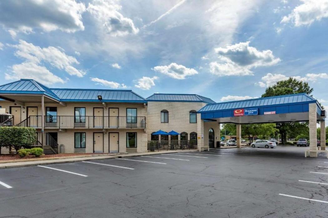 Econo Lodge Fayetteville, NC — 1