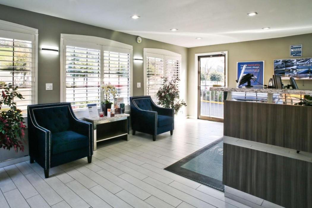 Bay Area Inn & Suites — 10