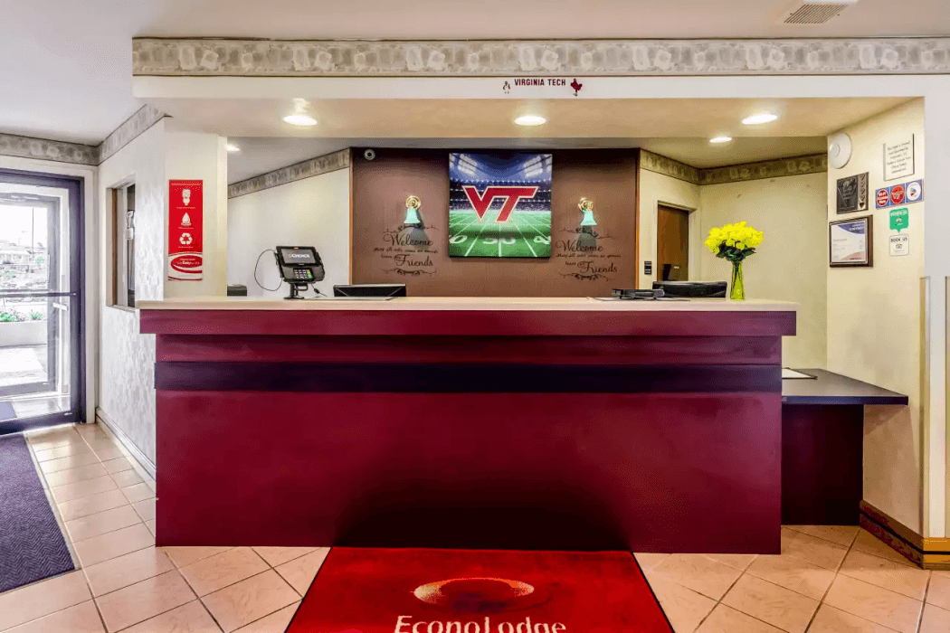 Econo Lodge Christiansburg-Blacksburg I-81 — 6