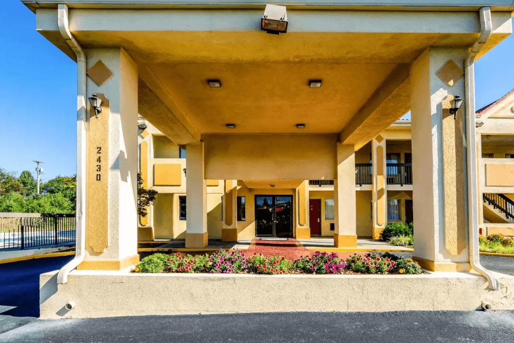 Econo Lodge Christiansburg-Blacksburg I-81 — 2