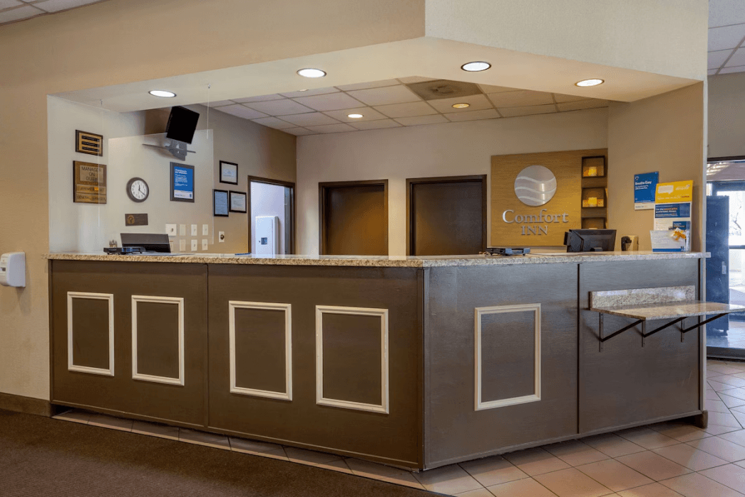Comfort Inn Alliance — 3