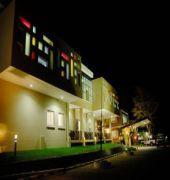 SNOW CREST HOTEL(V)