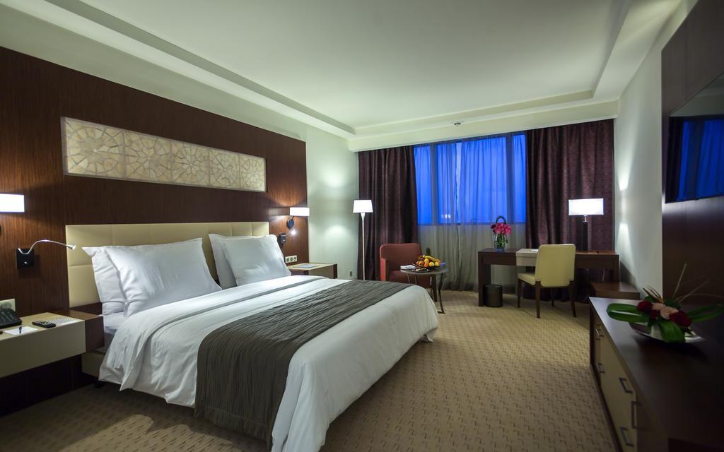 Radisson Blu Hotel & Convention Center, Tunis 129104 — 7