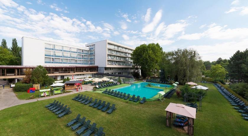 SPA HOTEL SPLENDID(formerly BALNEA SPLENDID HOTEL) — 1