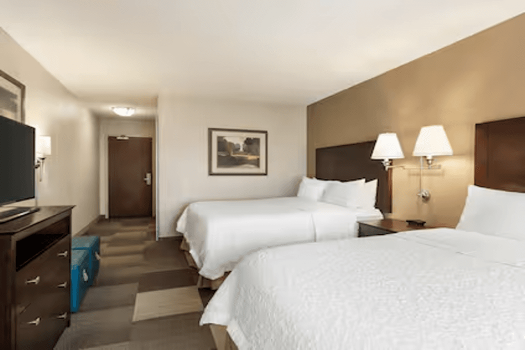 Hampton Inn & Suites Atlanta Airport West/Camp Creek Pkwy — 10