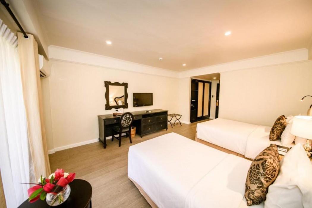 Montebello Hotel 20614 — 10