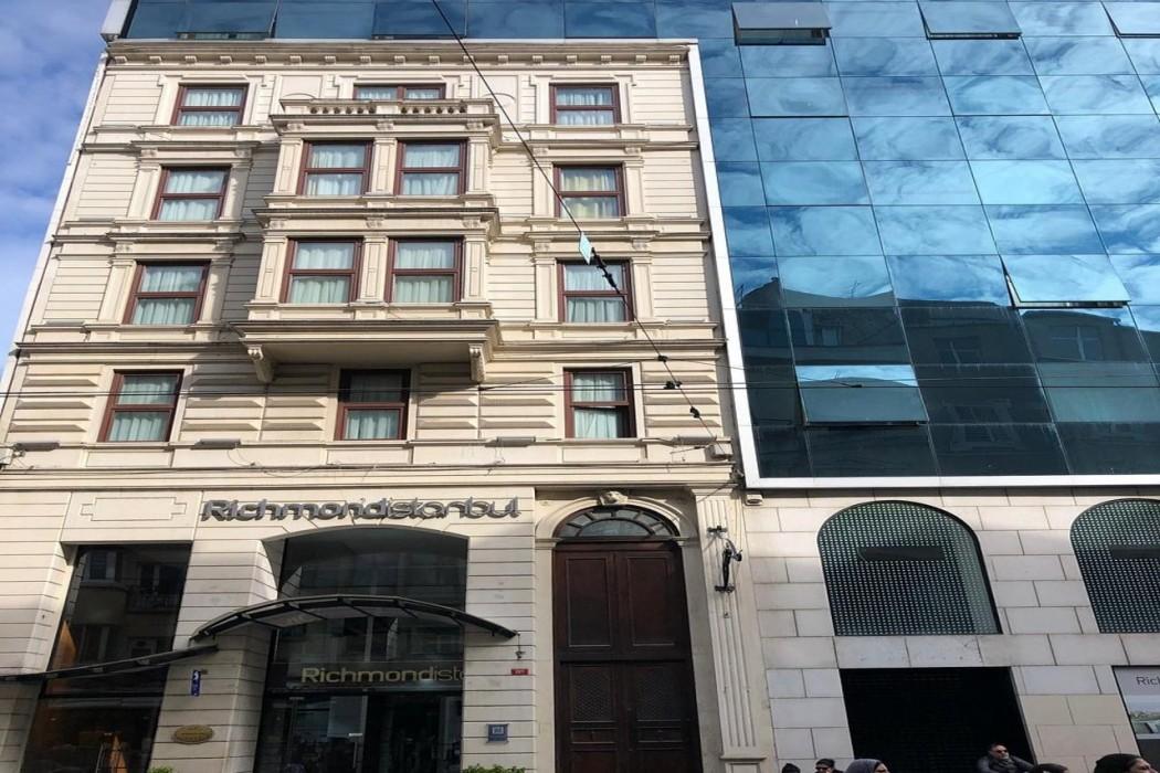 Richmond Hotel 30124 — 1