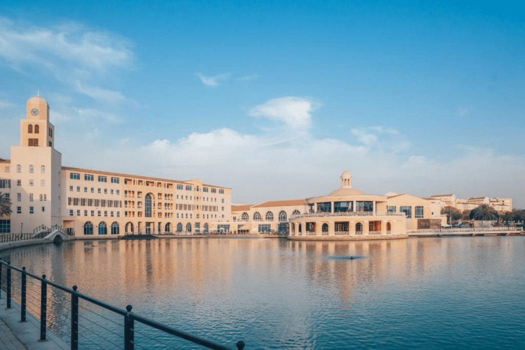 Millennium Lakeview Hotel — 2