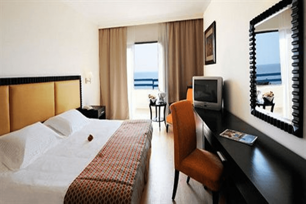 Elias Beach Hotel — 8