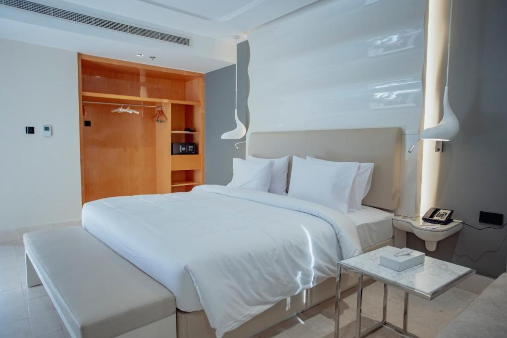 Alberni Jebel Hafeet Hotel & Resort Al Ain — 6