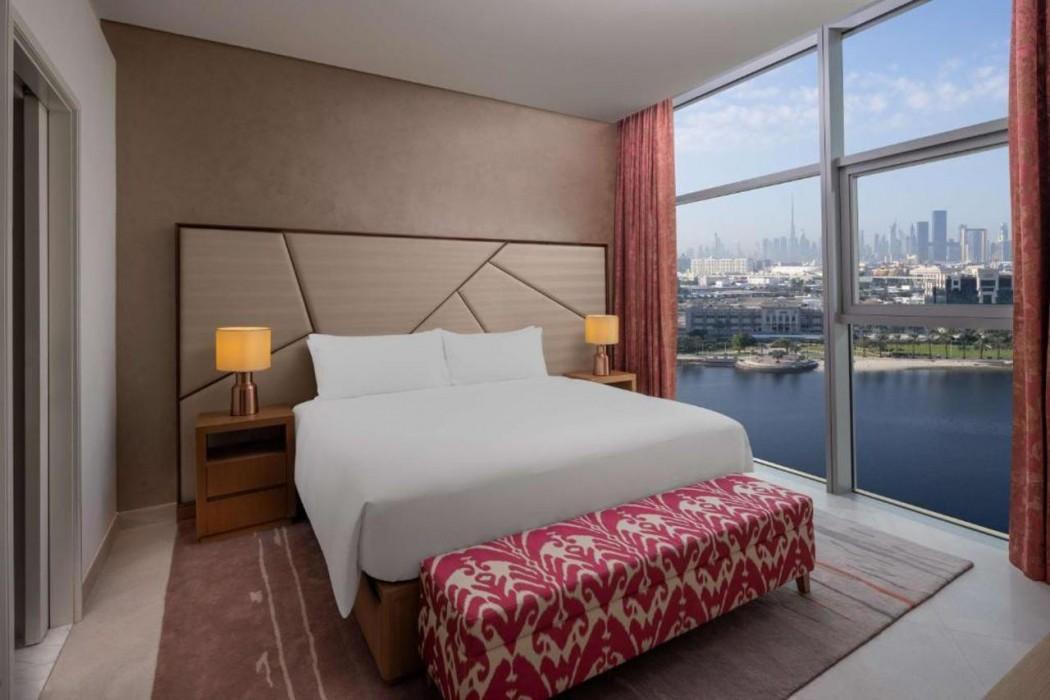 Hilton Dubai Creek Hotel & Residences — 10