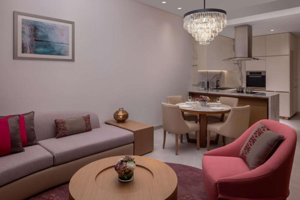 Hilton Dubai Creek Hotel & Residences — 9