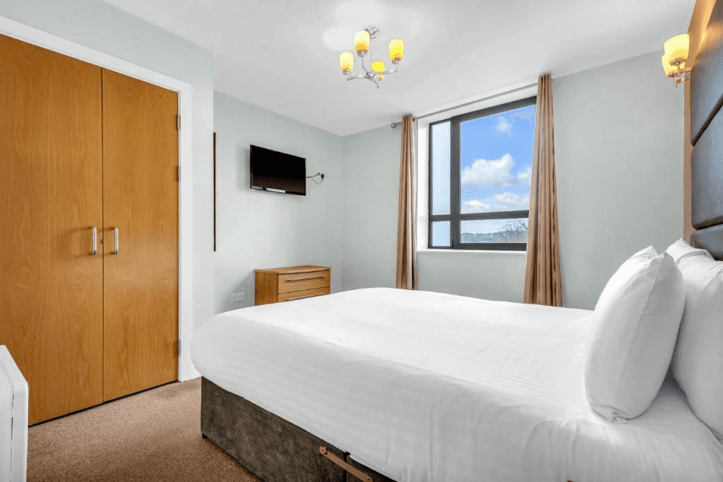 Roomzzz Leeds Headingley — 3