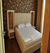 Gold Hotel 998345 — 3