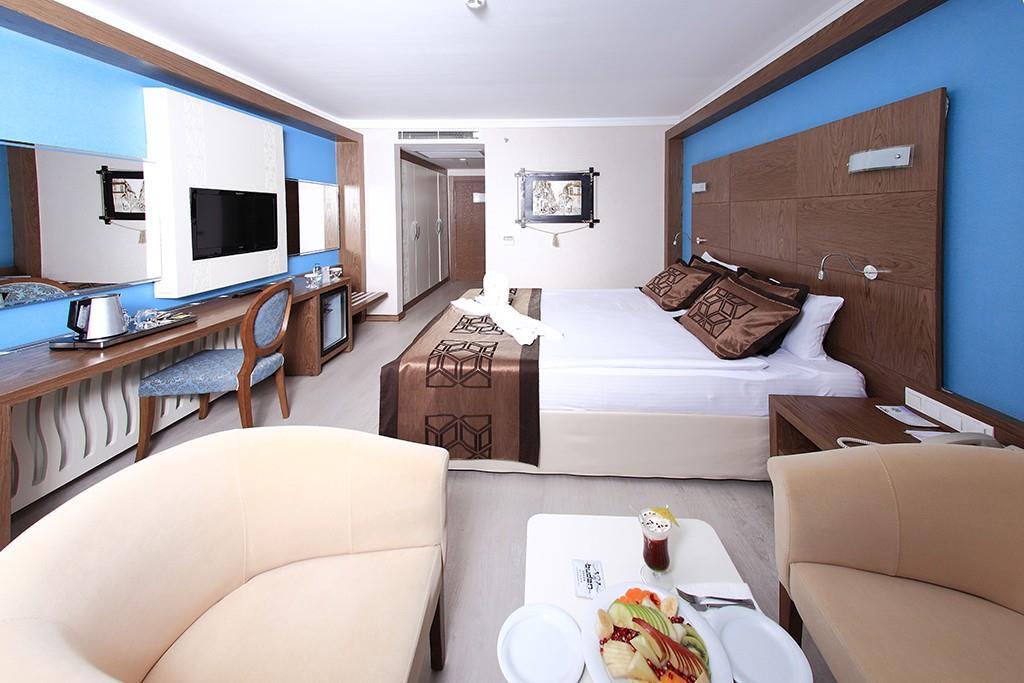 Budan Thermal Spa Hotel & Convention Center — 7