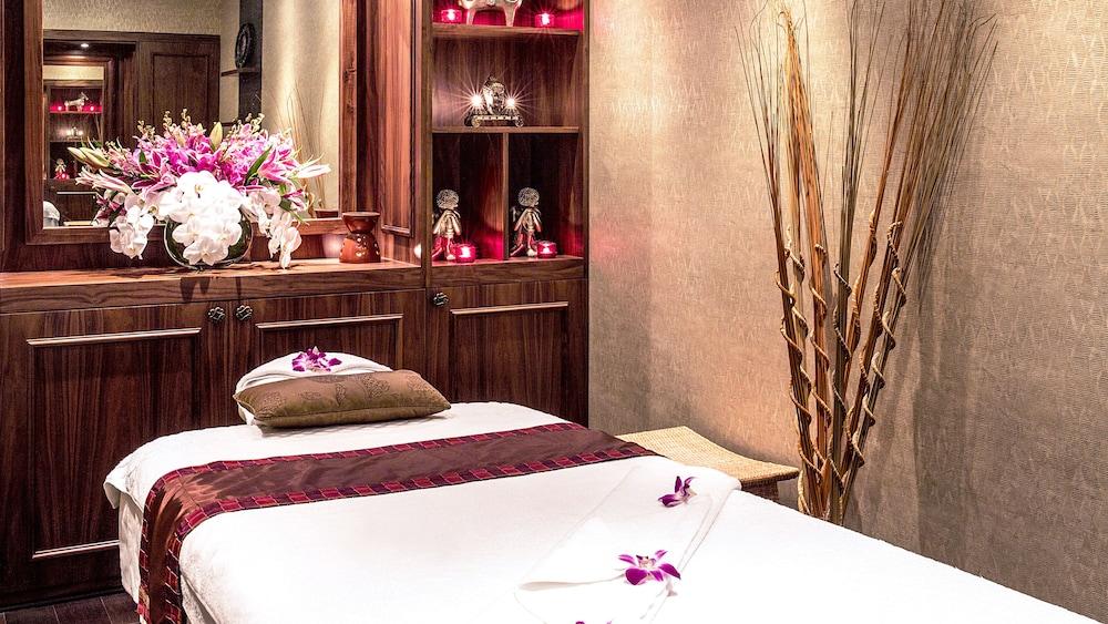 Crowne Plaza Dubai Deira, an IHG Hotel — 5