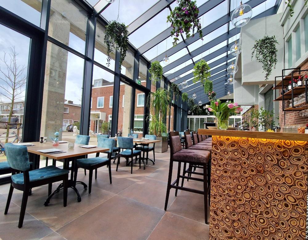 Chasse Hotel Residency — 4