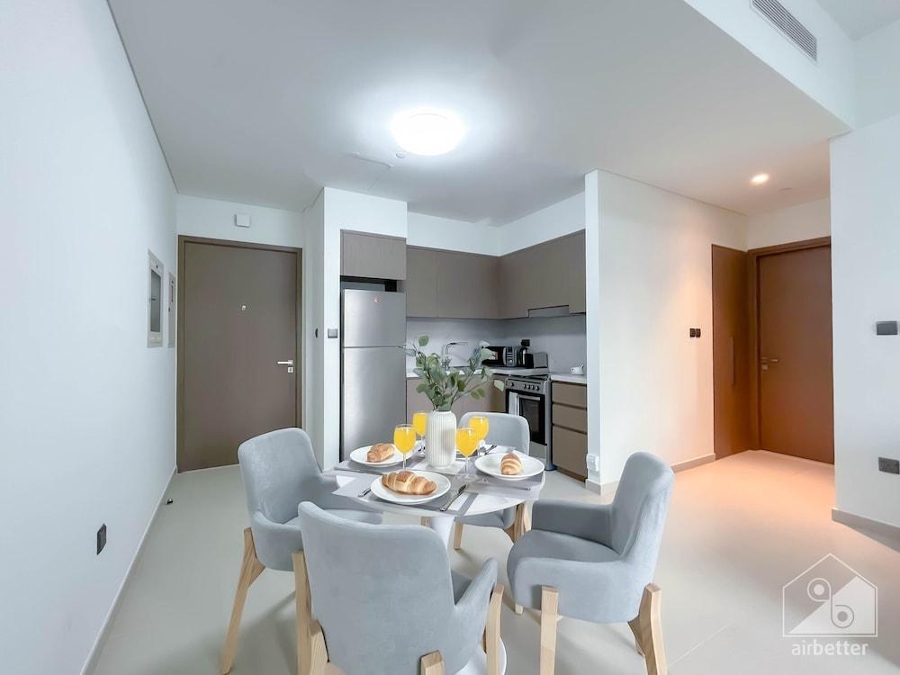 Luxurious 1B With Breathtaking Views Downtown — 6
