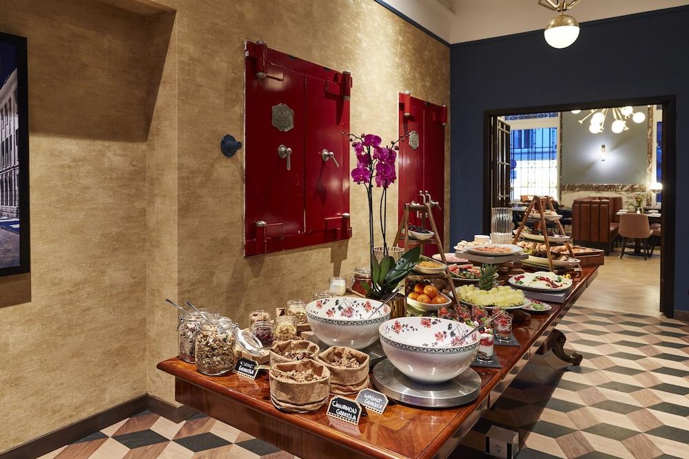 Hotel Indigo The Hague - Palace Noordeinde, an IHG Hotel — 6
