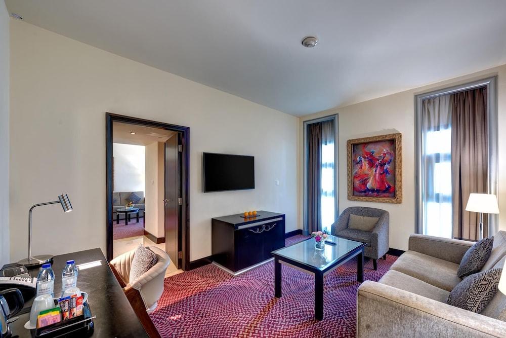 Mercure Gold Hotel Jumeirah Dubai by Accor — 3