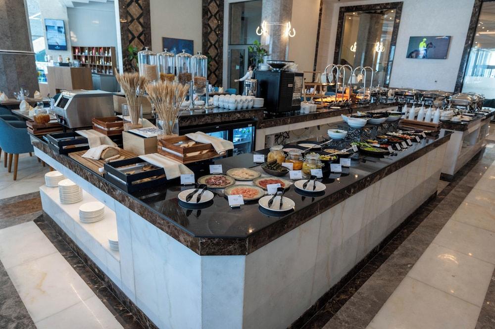Park Regis by Prince Dubai Islands — 9