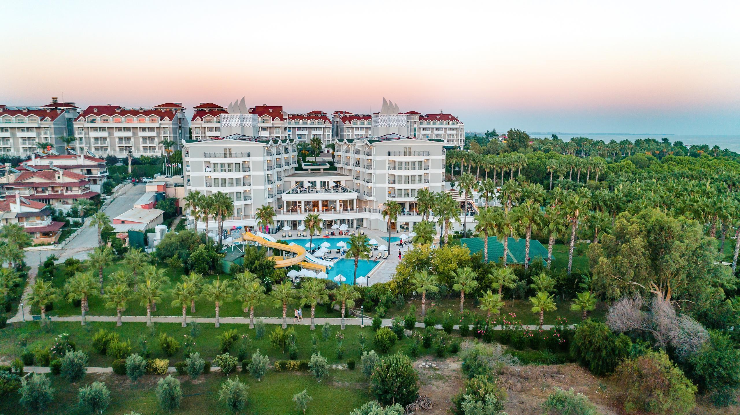 Royal Atlantis Beach — 3