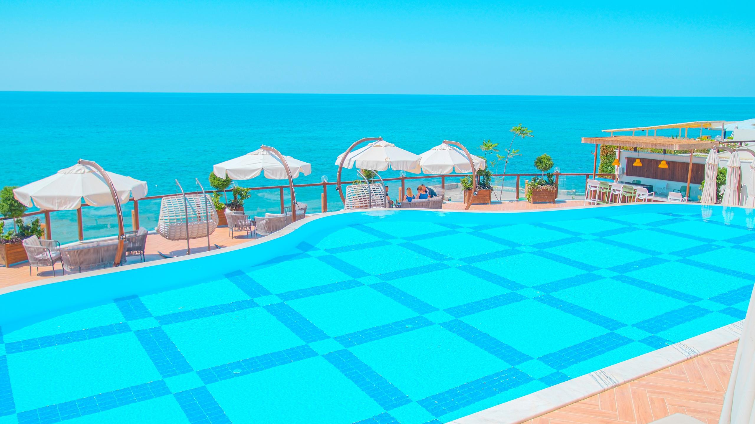 Feniks Hotel — 4