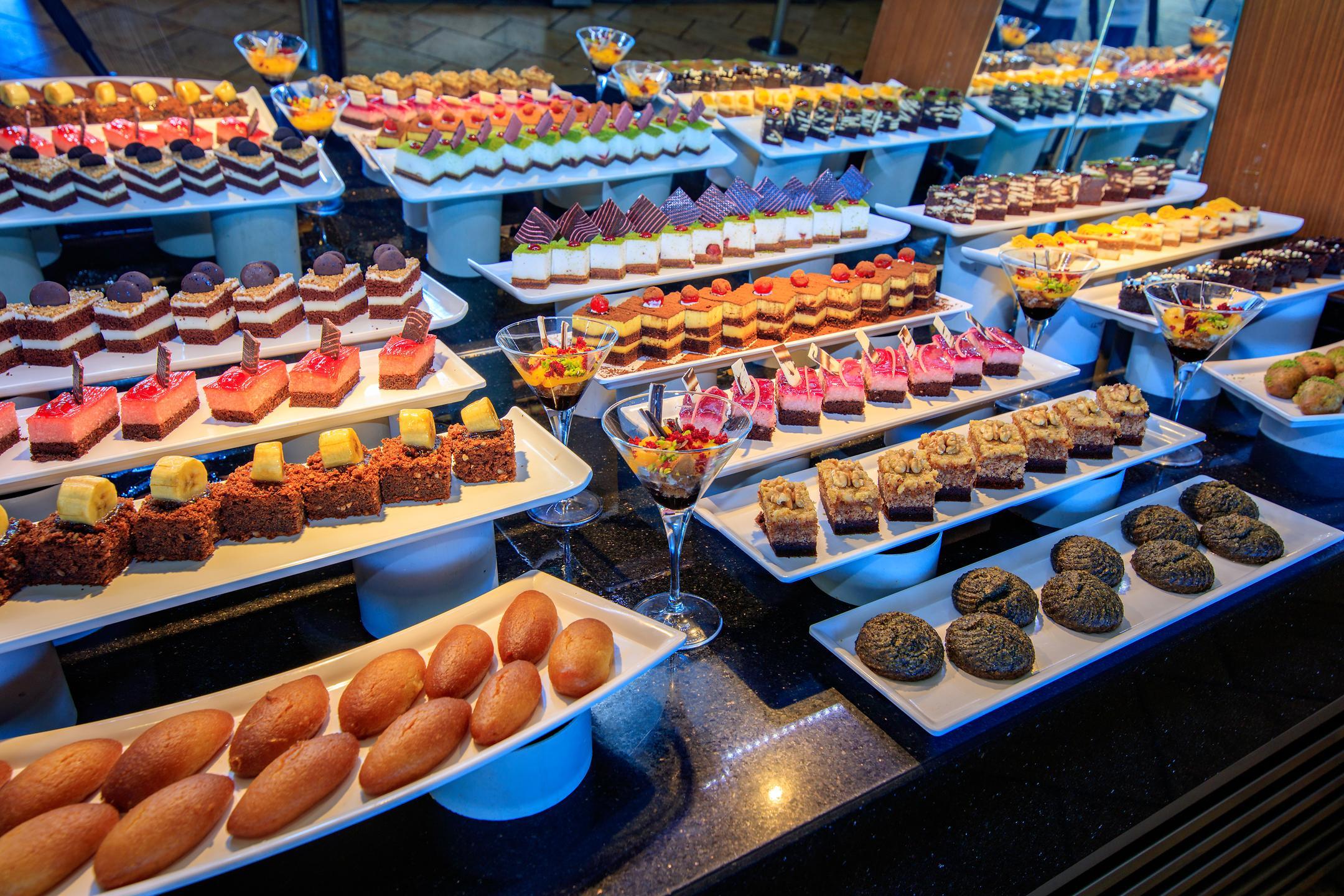Manaspark Deluxe Hotel — 4
