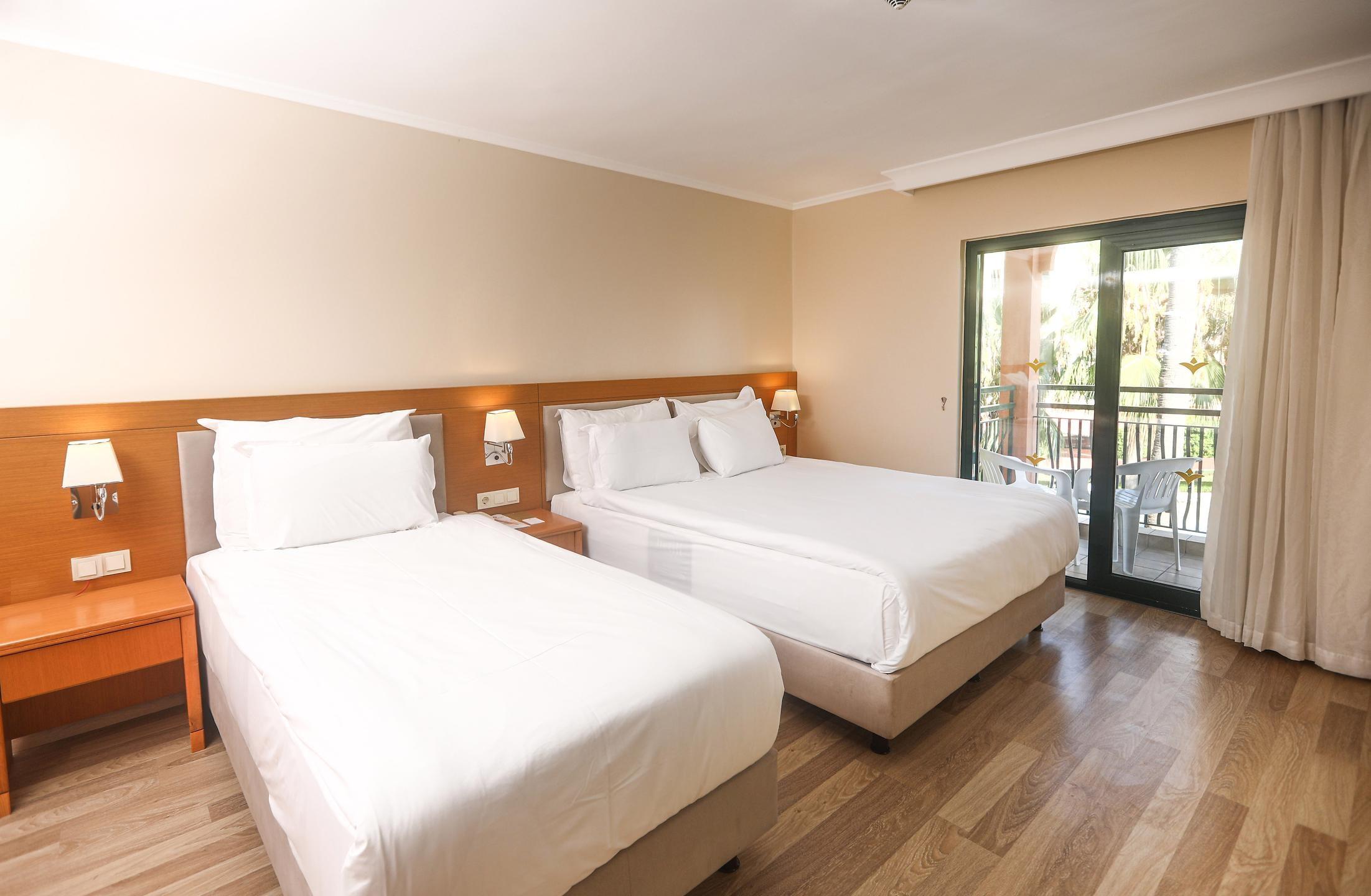Miramare Queen Hotel — 4