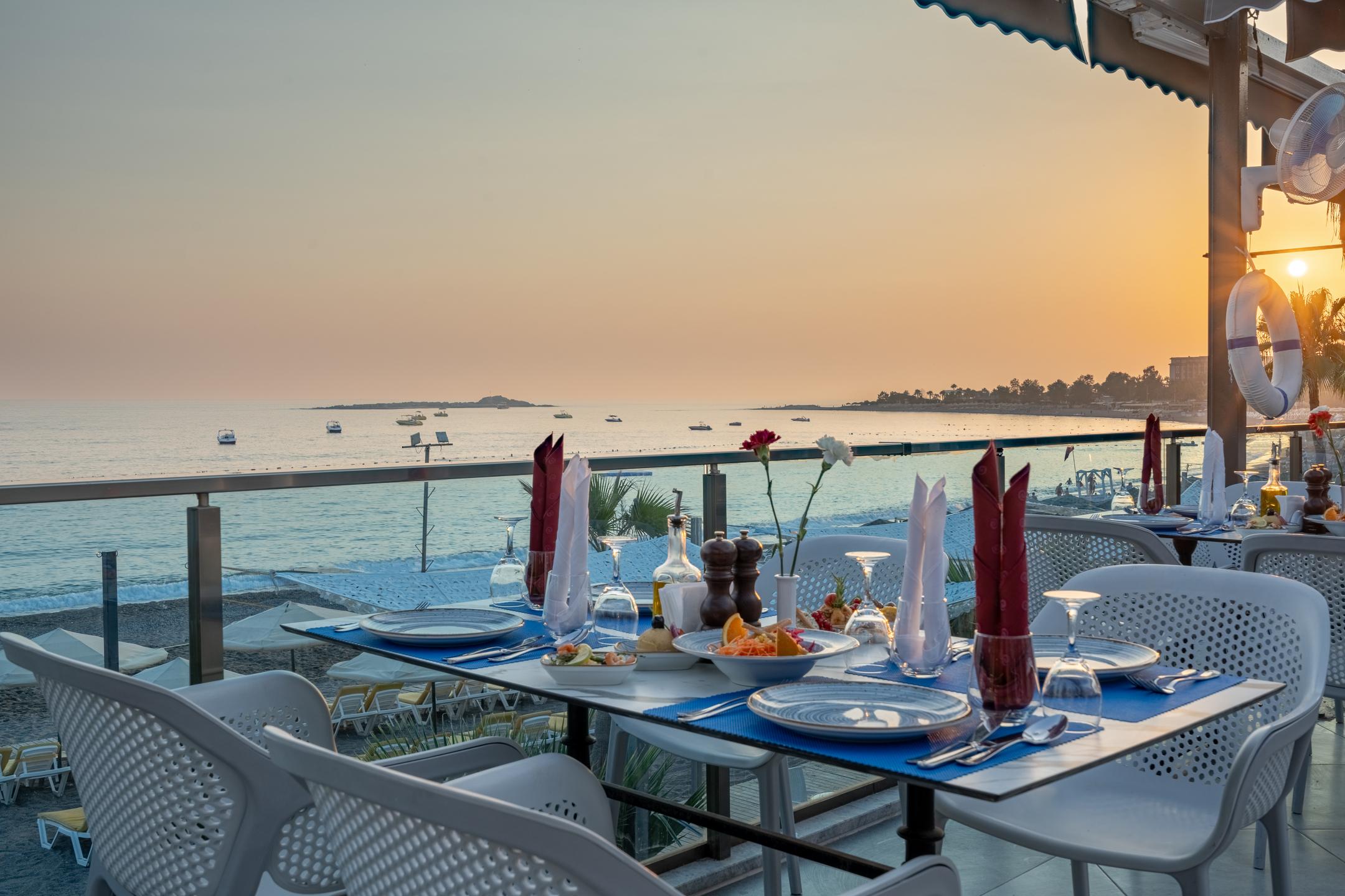 Justiniano Deluxe Resort — 3