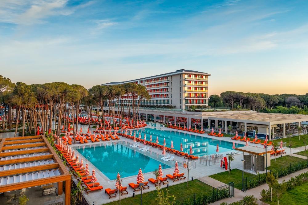Trendy Perge Resort & Suites — 10