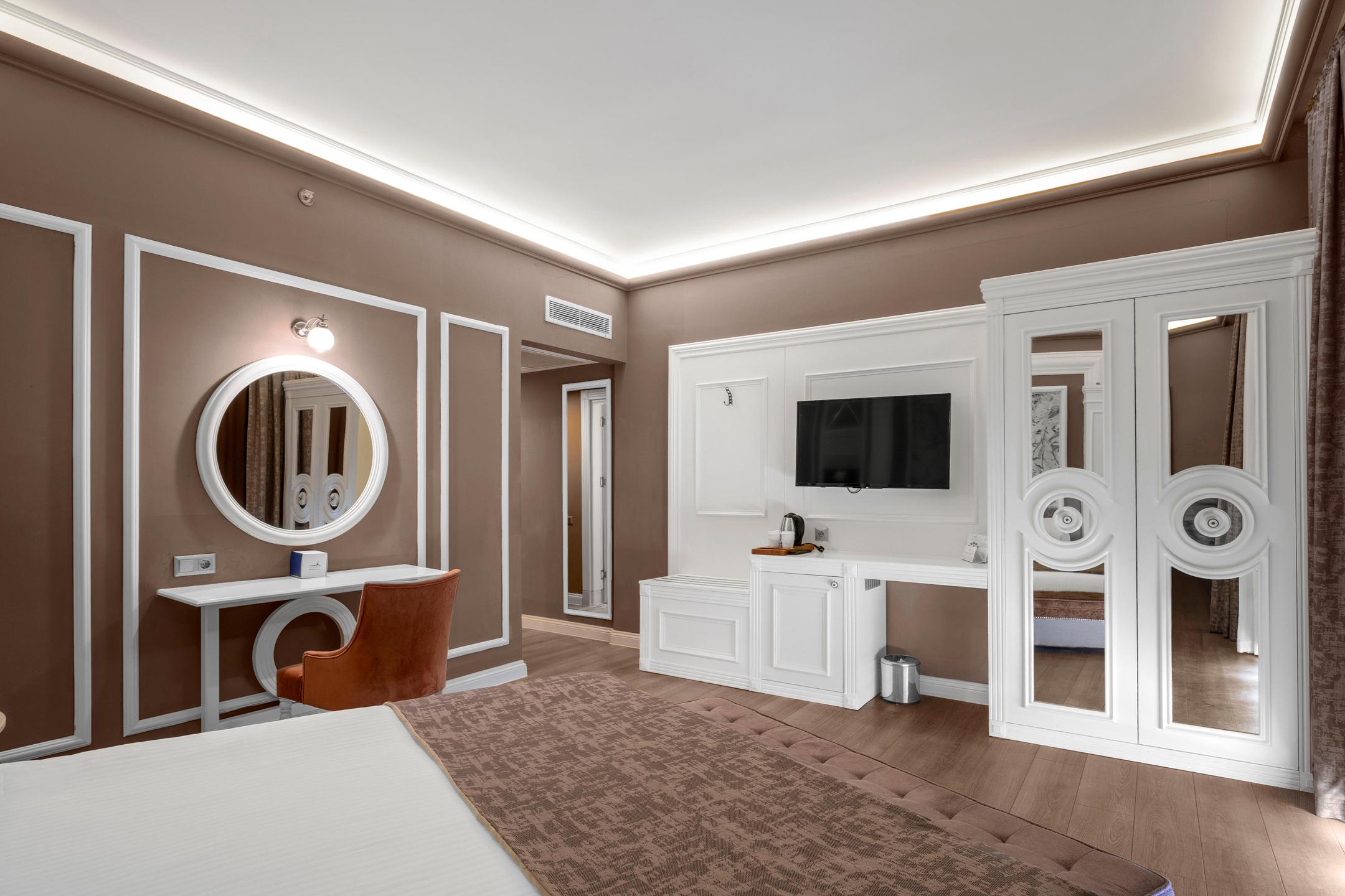 Utopia Resort & Residence — 8