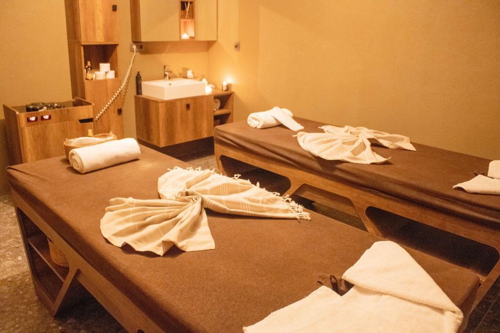 216 North Hotel & Wellness Spa — 2