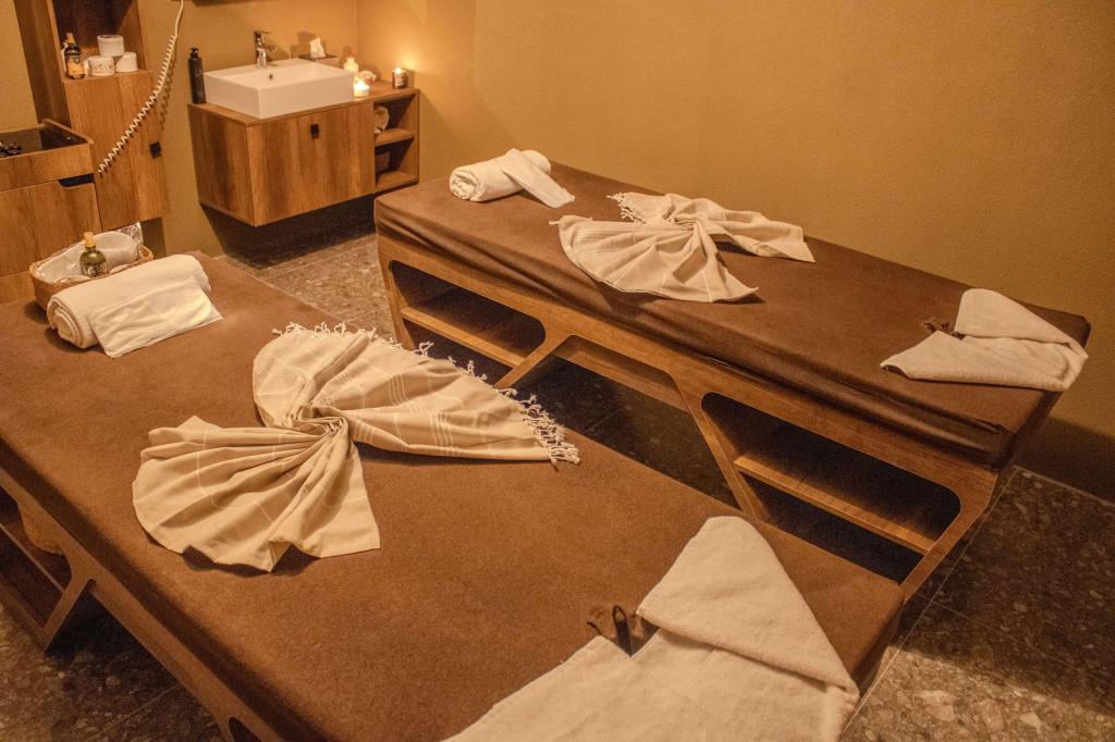 216 North Hotel & Wellness Spa — 4