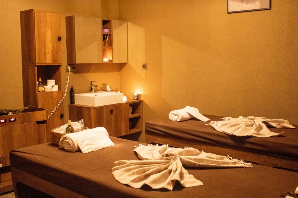 216 North Hotel & Wellness Spa — 5