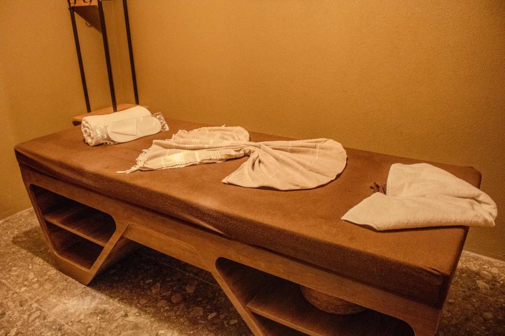 216 North Hotel & Wellness Spa — 7
