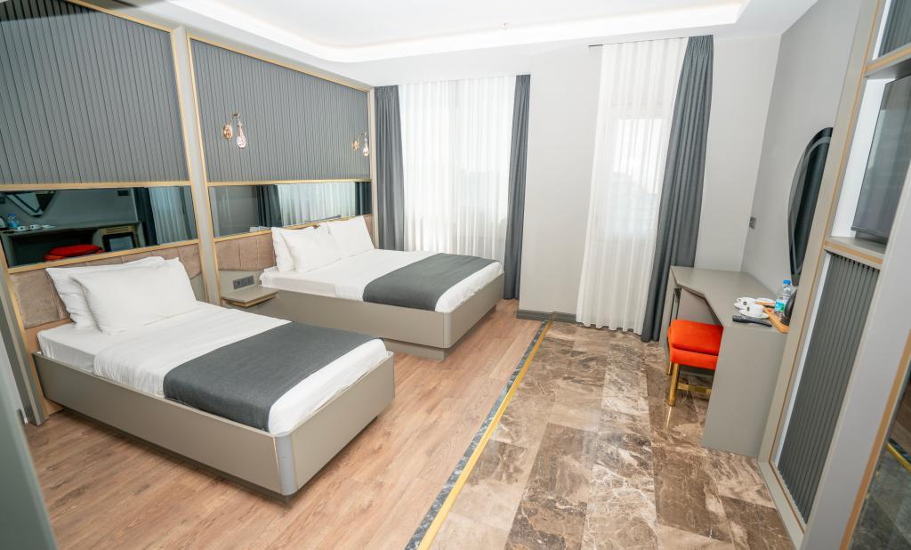 216 Ruby Suite — 2