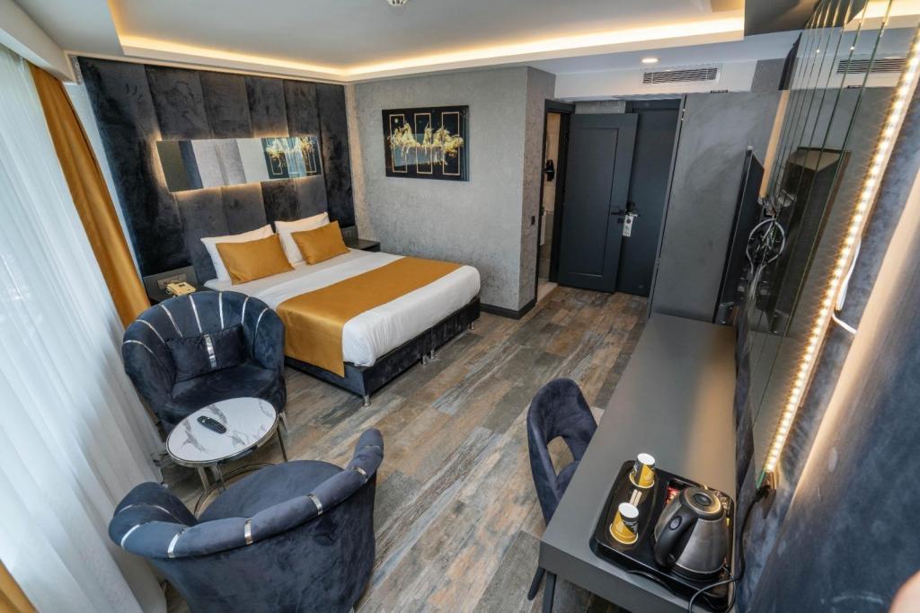 216 Silver Suite — 5