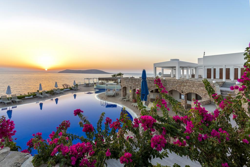 Vega Aparts Hotel