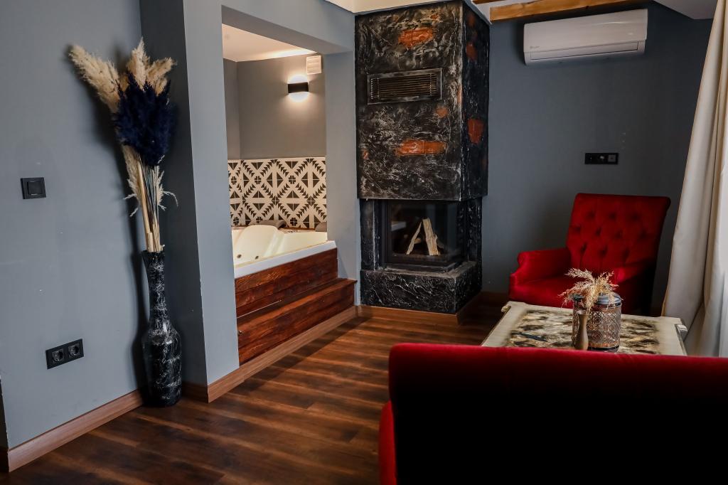 Adess Otel — 3