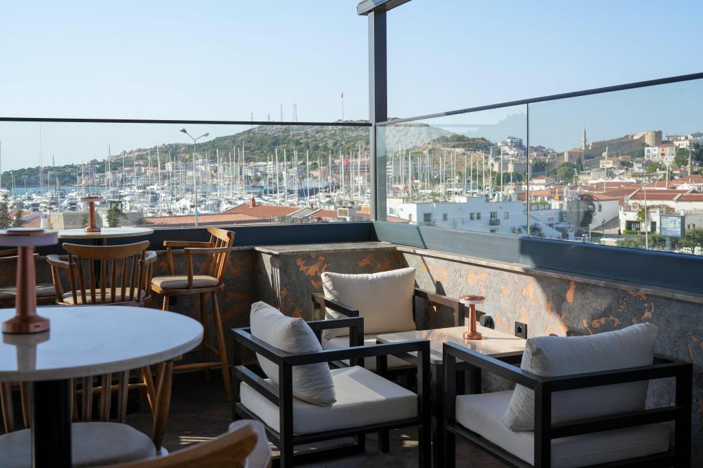 Akpınar Marin Hotel Çeşme — 10