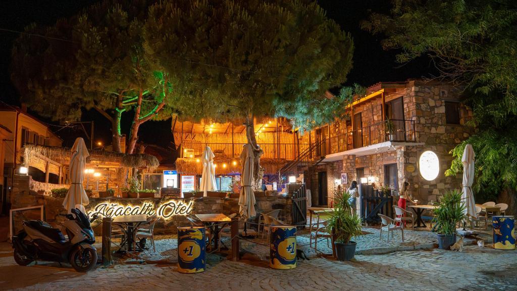 Ağaçaltı Pansiyon