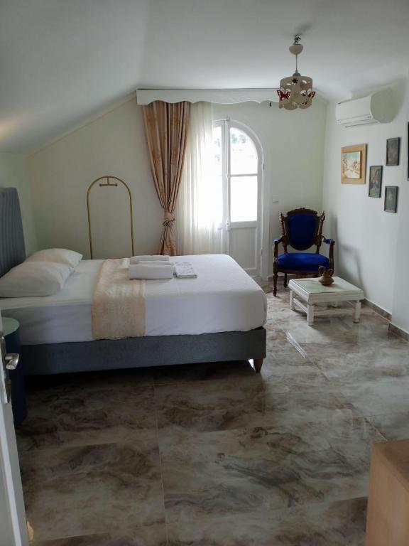 Ada Antik Otel