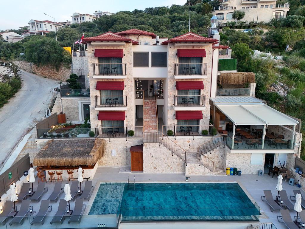 Adasya Kaş (+14) — 6